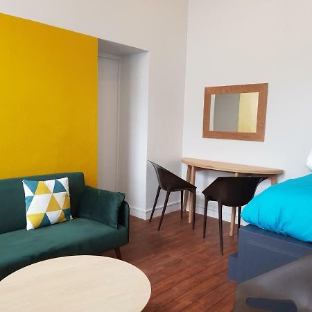Appartement Préférence - Hypercentre avec parking privé gratuit et lit Queen size à Poitiers Extérieur photo