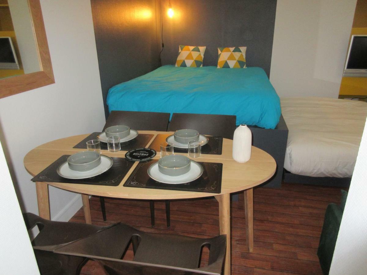 Appartement Préférence - Hypercentre avec parking privé gratuit et lit Queen size à Poitiers Extérieur photo